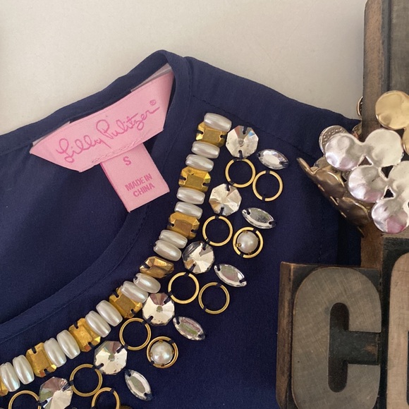 🌴LILLY PULITZER ‘Havana’ Embellished Silk Top in Navy - Picture 5 of 10